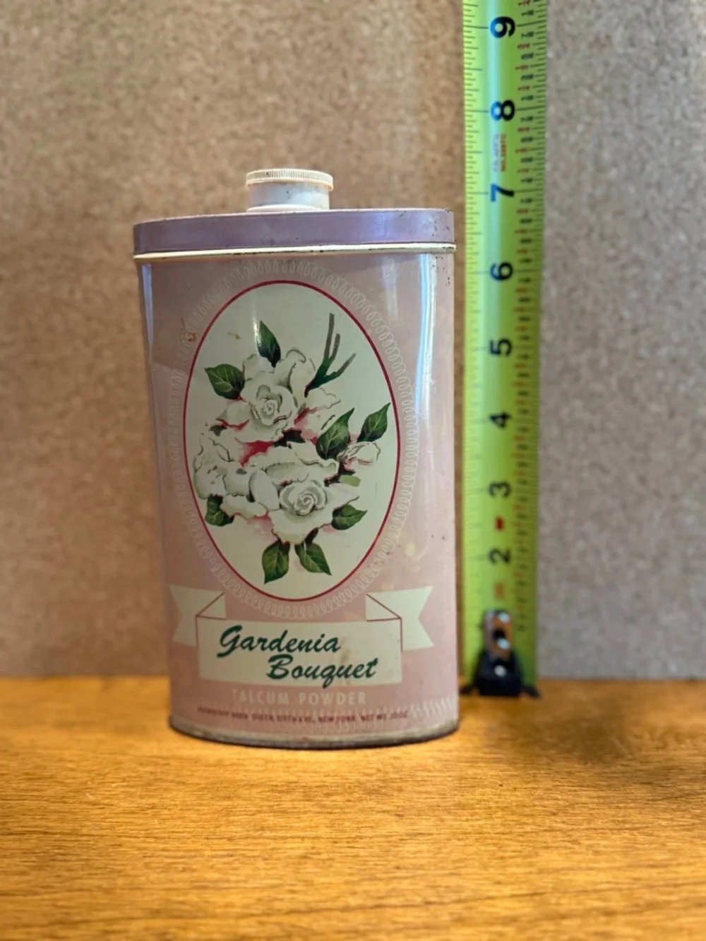 Vintage 1950s Dorothy Reed Gardenia Bouquet Talcum Powder Tin Floral Graphics
